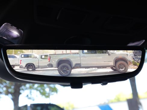 Used 2024 Chevrolet Corvette Stingray Coupe w/ 1LT image 17