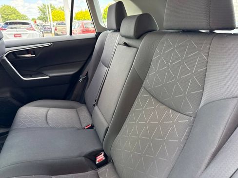 Used 2019 Toyota RAV4 XLE w/ Convenience Package AWD/4WD image 25