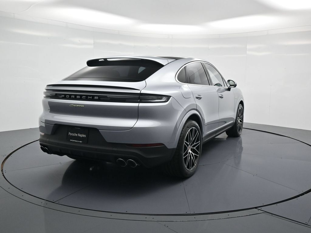 Certified 2026 Porsche Cayenne E-Hybrid Coupe AWD/4WD image 27