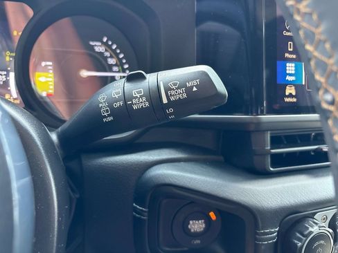 Used 2024 Jeep Wrangler Unlimited Sahara w/ Dual Top Group AWD/4WD image 28