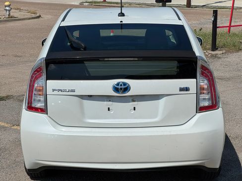 Used 2014 Toyota Prius Three FWD image 5