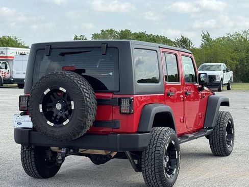 Used 2014 Jeep Wrangler Unlimited Sport w/ Connectivity Group image 4