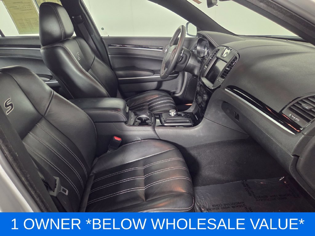 Used 2023 Chrysler 300 S RWD image 32