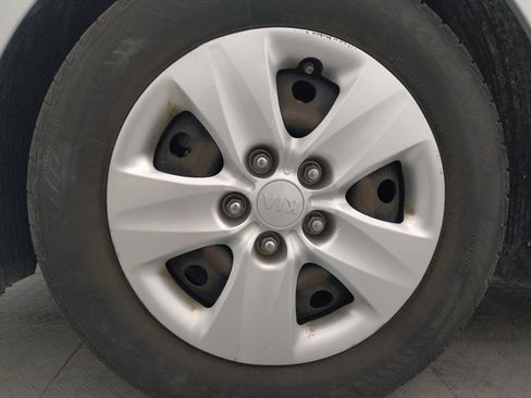 Used 2017 Kia Forte LX w/ LX Popular Package image 31