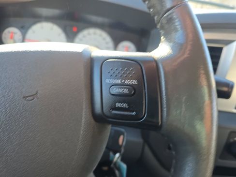 Used 2007 Dodge Ram 2500 Truck SLT image 28