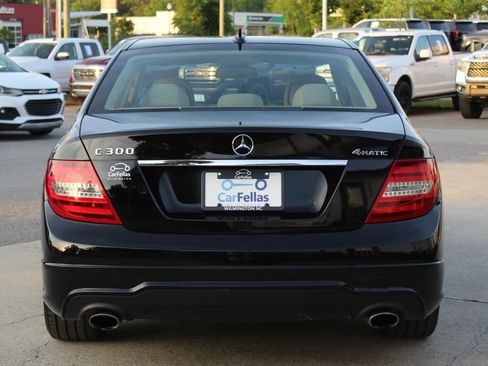 Used 2012 Mercedes-Benz C 300 4MATIC Sedan image 4