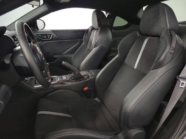 Used 2025 Toyota GR86 Premium w/ Performance Package RWD image 13