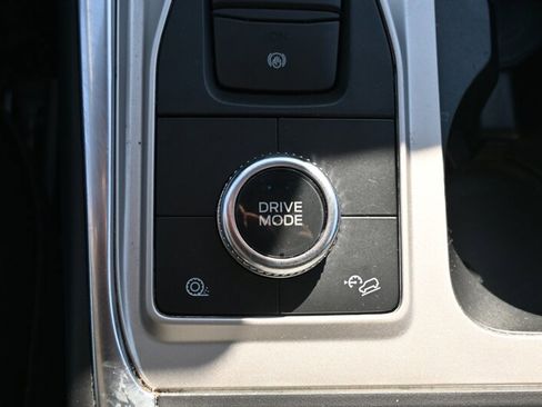 Used 2022 Ford Explorer Limited w/ Hybrid Equipment Group 310A image 38