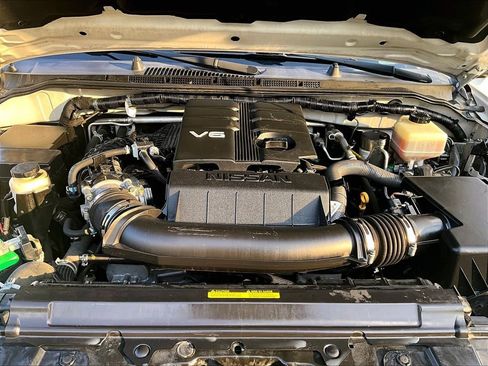 Used 2021 Nissan Frontier SV image 25