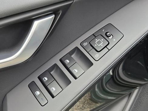 New 2026 Kia Niro Wind FWD image 16