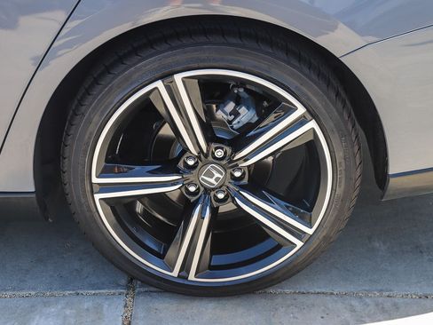Used 2023 Honda Accord Sport image 11