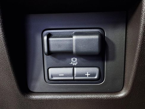 Used 2023 GMC Canyon Elevation w/ Elevation Premium Package image 23