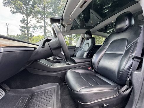 Used 2019 Tesla Model 3 Standard Range Plus RWD image 10