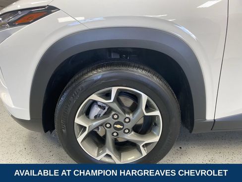 Used 2024 Chevrolet Trax LT w/ Driver Confidence Package FWD image 41