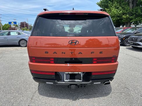Used 2025 Hyundai Santa Fe Calligraphy w/ Tow & Go Package image 3