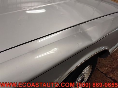 Used 1997 Lincoln Town Car Executive RWD image 20