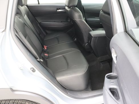 Used 2023 Toyota Corolla Cross XLE w/ Convenience Package FWD image 37