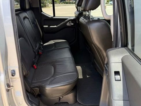 Used 2014 Nissan Frontier PRO-4X w/ Pro-4x Luxury Package AWD/4WD image 49