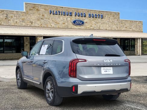 Used 2024 Kia Telluride LX FWD image 4