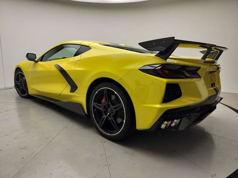 Used 2021 Chevrolet Corvette Stingray Preferred Cpe w/ Battery Protection Package RWD image 3