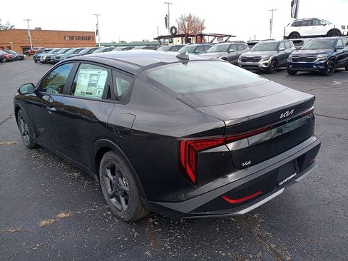 New 2025 Kia K4 LXS image 5