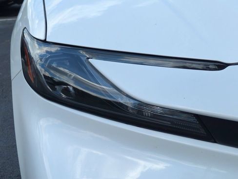 Used 2025 Toyota Camry SE FWD image 13
