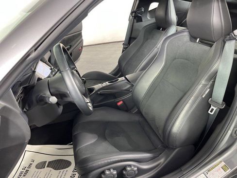 Used 2024 Nissan Z Performance w/ Floor Mat Package RWD image 14