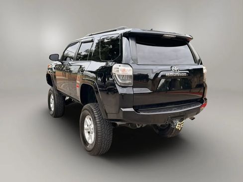 Used 2016 Toyota 4Runner SR5 RWD image 9