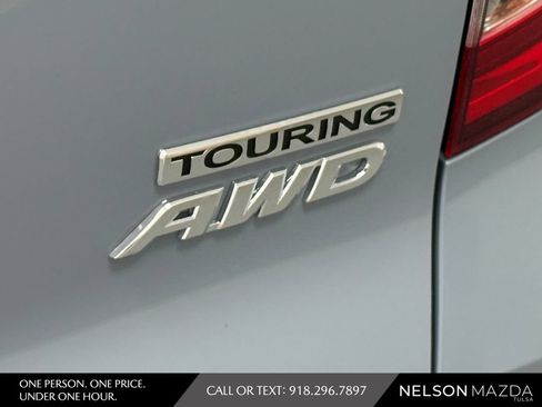 Used 2022 Honda Pilot Touring image 17