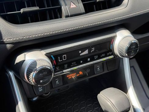Used 2019 Toyota RAV4 XLE w/ Convenience Package AWD/4WD image 27