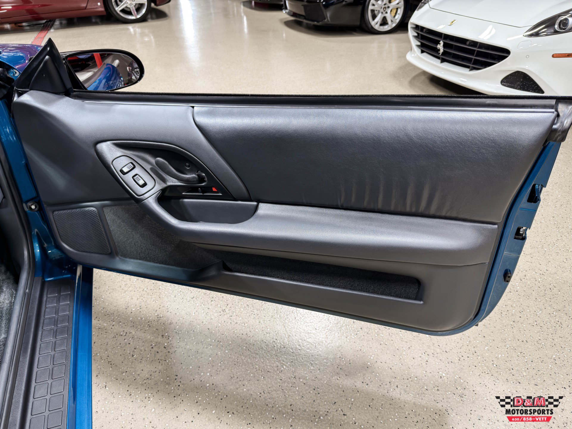 Used 1995 Chevrolet Camaro Z28 RWD image 26