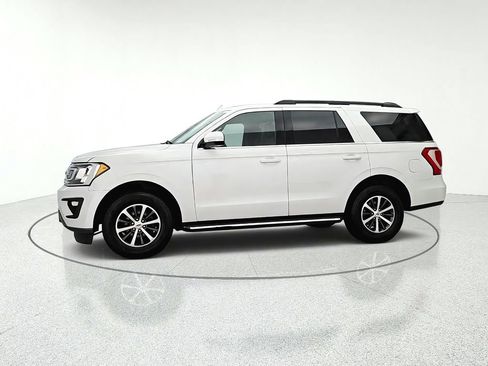 Used 2021 Ford Expedition XLT AWD/4WD image 3
