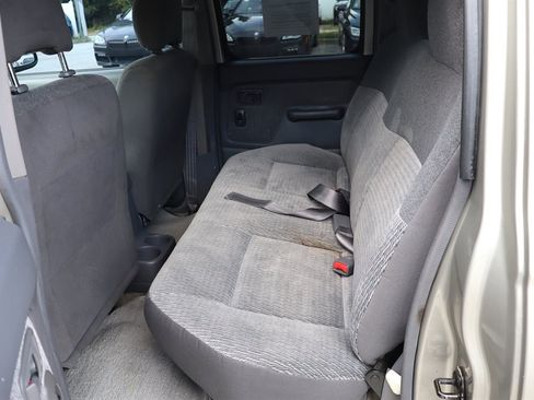 Used 2000 Nissan Frontier XE RWD image 23