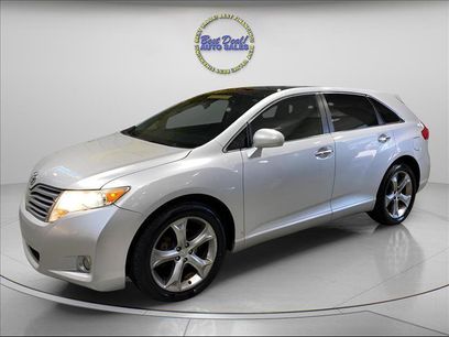Used 2010 Toyota Venza AWD w/ Premium Pkg #2