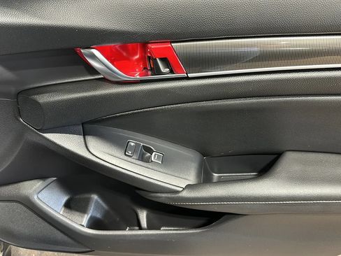 Used 2020 Honda Accord Sport image 17