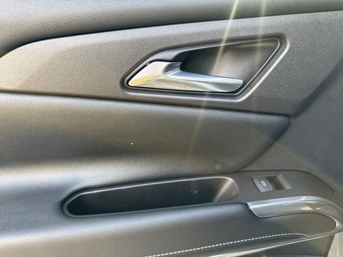 Used 2024 Chevrolet Traverse LT w/ LPO, Floor Liner Package FWD image 49