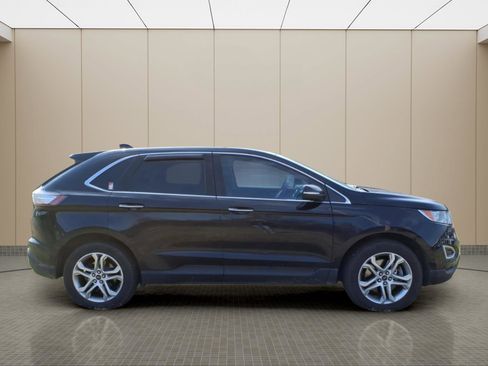 Used 2018 Ford Edge Titanium w/ Equipment Group 301A image 12