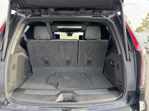 Used 2023 Cadillac Escalade Sport image 9