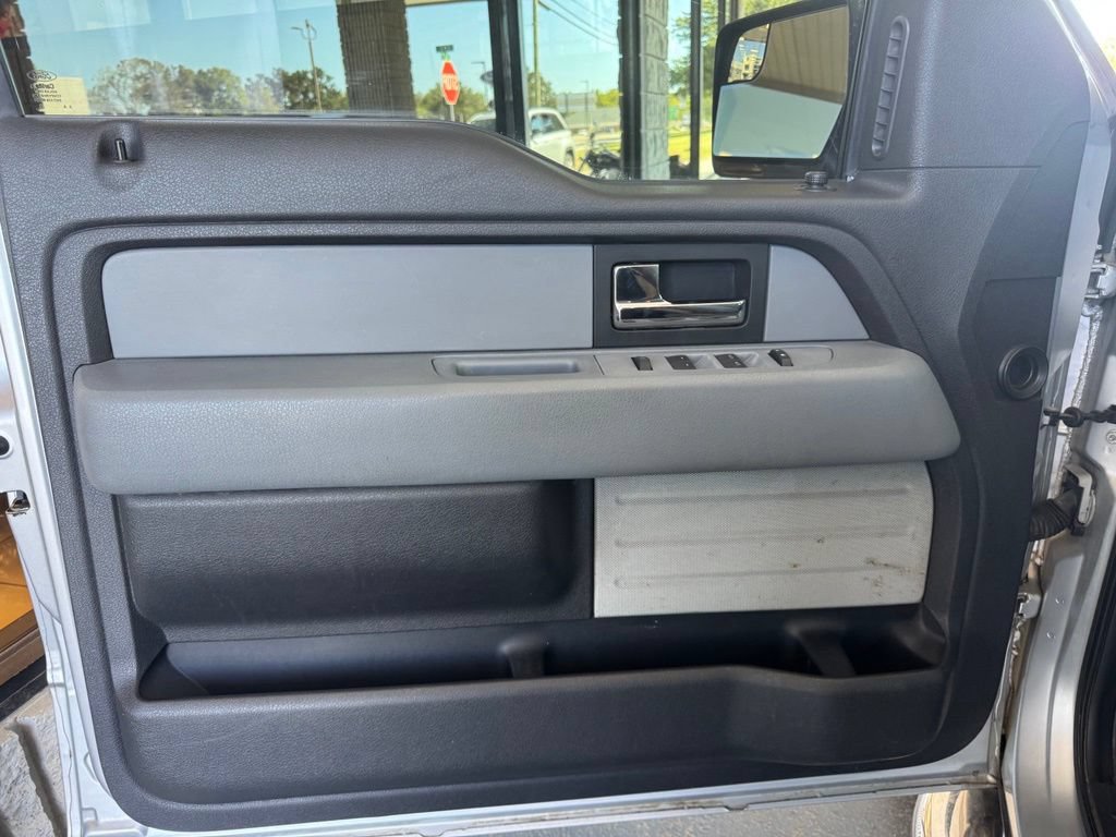 Used 2013 Ford F150 XLT w/ Luxury Equipment Group AWD/4WD image 2