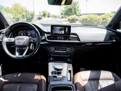 Used 2018 Audi Q5 2.0T Premium Plus w/ Premium Plus Package AWD/4WD image 18