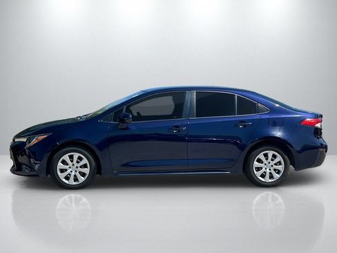 Used 2020 Toyota Corolla LE FWD image 8