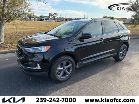 Used 2023 Ford Edge SEL w/ Sport Appearance Package image 2