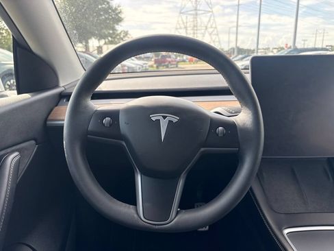 Used 2022 Tesla Model Y Performance AWD/4WD image 21