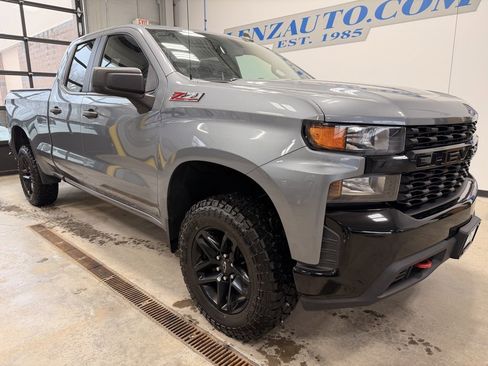 Used 2019 Chevrolet Silverado 1500 Custom Trail Boss w/ Custom Convenience Package image 2