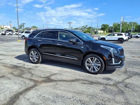 Used 2025 Cadillac XT5 Premium Luxury AWD/4WD image 11