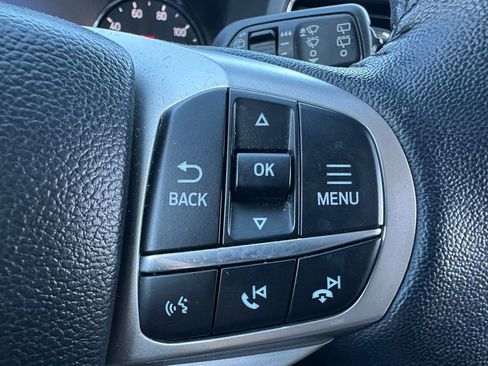 Used 2022 Ford Explorer XLT w/ Equipment Group 202A image 28