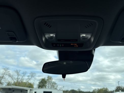 Used 2024 Chevrolet Malibu LT image 21