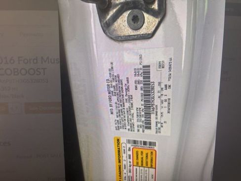 Used 2016 Ford Mustang Coupe image 10