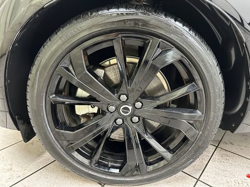Used 2024 Volvo XC60 T8 Ultimate w/ Protection Package Premier image 16
