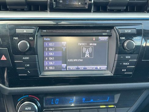 Used 2016 Toyota Corolla S image 20